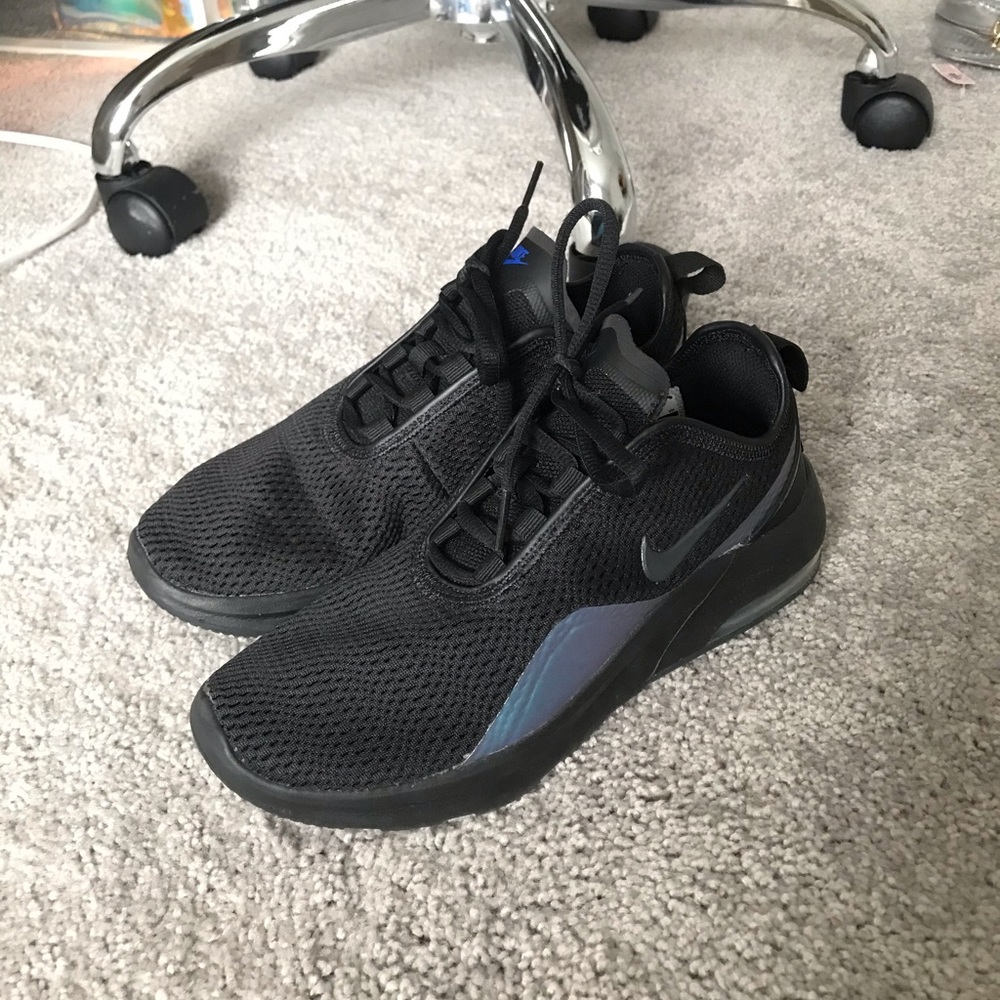 Nike tennis shoes